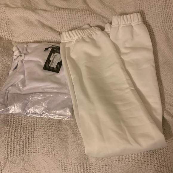 Boohoo Pants - White Hoodie and Sweatpant SET NWT